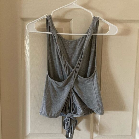 Lululemon Turn To Tie Tank Heathered Core Light Grey Pima Cotton Size 4 Like New - Picture 1 of 11